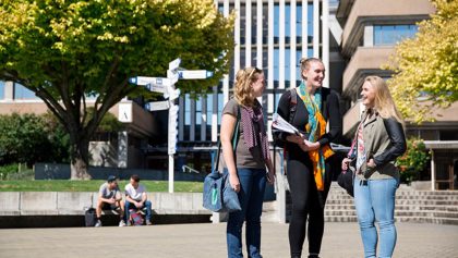 học bổng đại học Massey