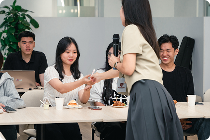 Trải nghiệm các hoạt động bổ ích tại Global Uni Say Hi